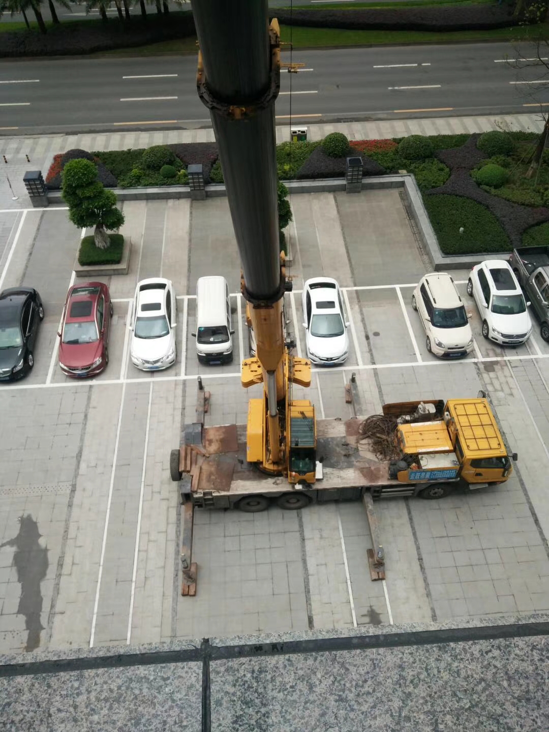 苏家屯区16-300吨汽车吊出租 设备上下楼服务公司 全天候服务