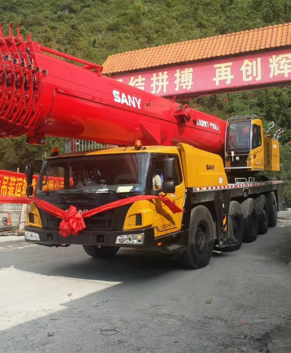 辽中县8-220吨吊车租赁公司 设备吊装搬迁报价 租一小时报价