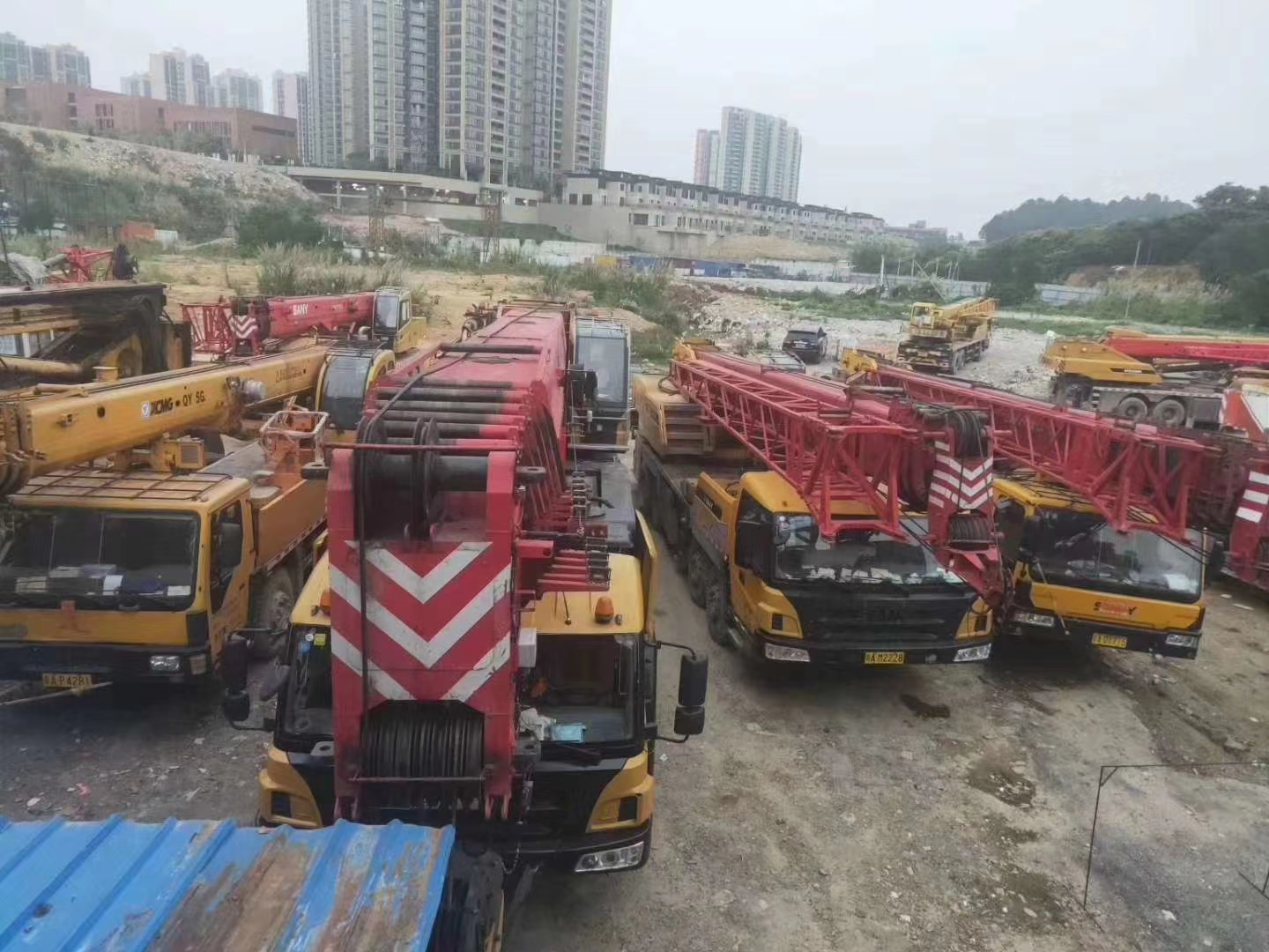 新邱区8-70吨吊车出租价格 设备吊装运输价格 台班费了解