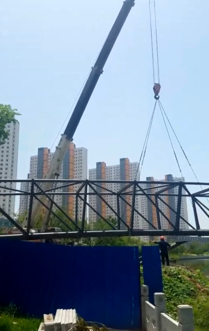 千山区8-500吨吊车出租电话 集装箱吊装服务报价 随叫随到