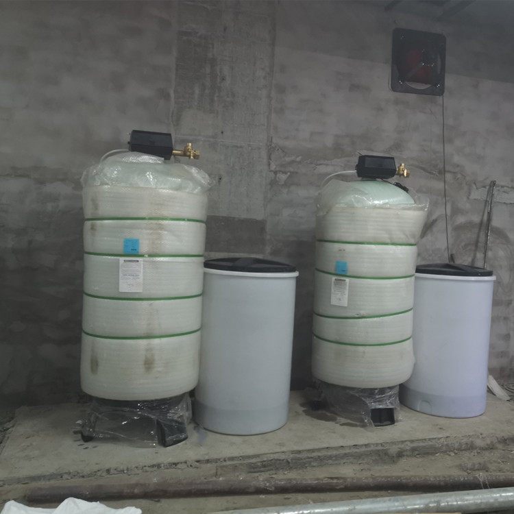 西安单阀单罐全自动软水器 双阀双罐软水器 富来多路阀软水器