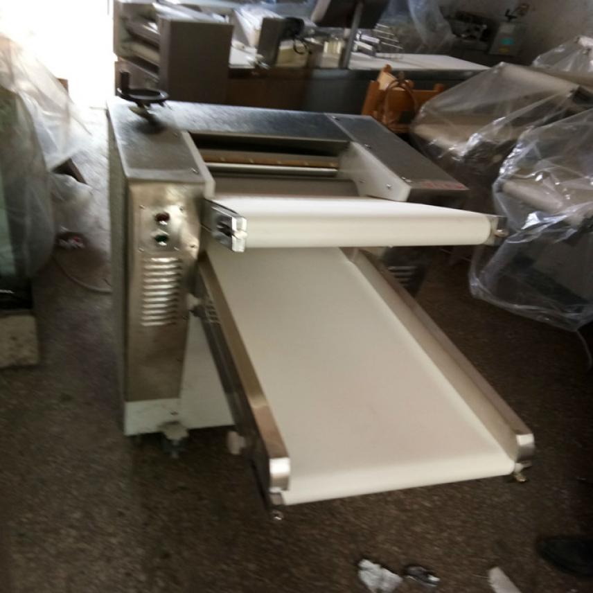 慧采家用和面机揉面机 350半自动压面机 电小压面机