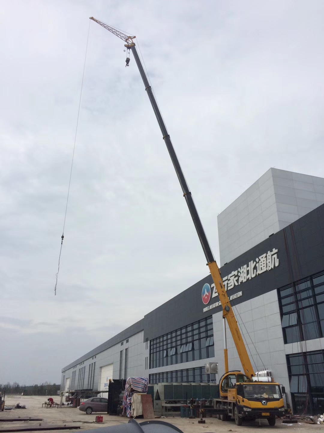 达拉特旗8-70吨吊车出租价格 工地设备吊装安装报价 台班费了解