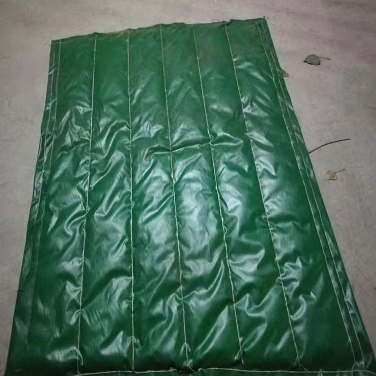 工程保温被岩棉玻璃棉大棚防水棉被工地桥梁绿保温被厂家批发