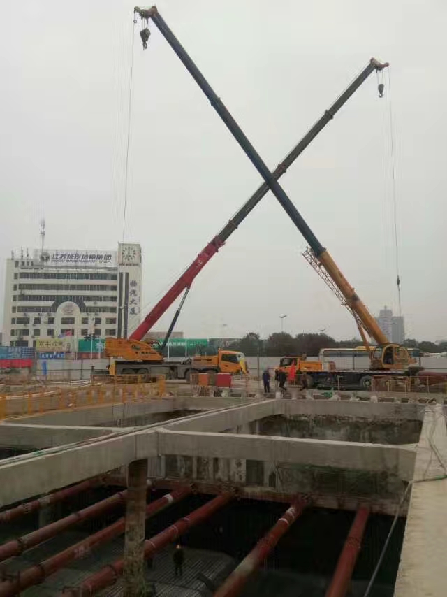 同心县8-70吨吊车租赁公司 物流货物吊装报价 日租月租报价