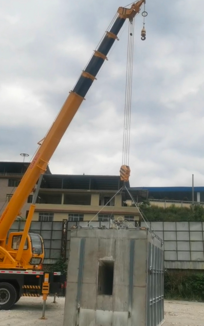 甘孜县8-260吨吊车出租报价 设备吊装搬迁价格 随叫随到