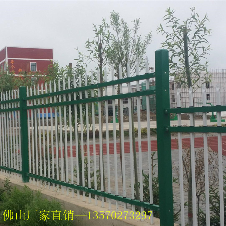 佛山自贸区锌钢围墙栏杆批发 深圳热镀锌小区防盗铁艺护栏价格