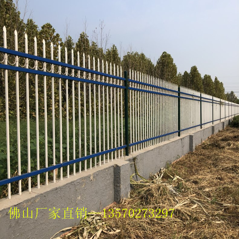 深圳别墅锌钢护栏现货 东莞厂区围墙铁栅栏 学校锌钢栅栏包安装