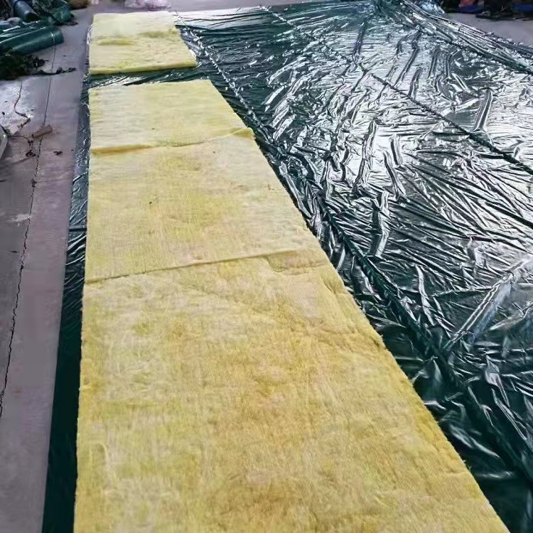 多用途多规格可定制河北厂家御寒桥梁工地铺路保暖防晒大棚棉被工程施工被 