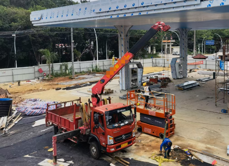 眉县8-160吨吊车租赁价格 设备吊装运输价格 日租月租价格