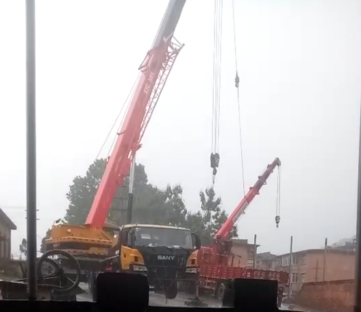 潍坊市8至70吨吊车租赁 物流货物吊装价格 台班费咨询