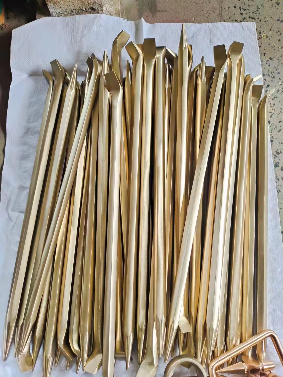 邦拓防爆工具 防爆尖撬杠 铝青铜铍铜撬棍 撬棒 无火花撬杠 有现货