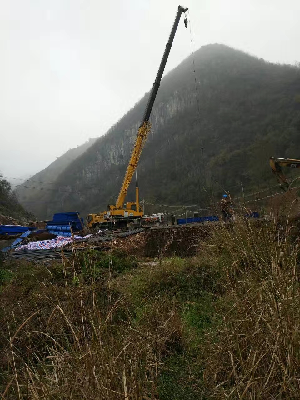城固县16-300吨吊车租赁 装车卸货服务公司 台班费用咨询
