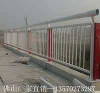 韶关河道景观防撞护栏 厂家定制 喷涂隔离栏 道路栏杆立柱