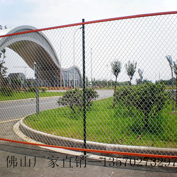 屯昌镀锌勾花网怎么卖 海口学校球场围网 农庄养殖防护网厂家