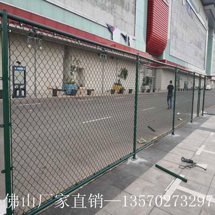 批发惠州学校球场围网 PE包塑泳池围网 东莞足球场勾花网定做