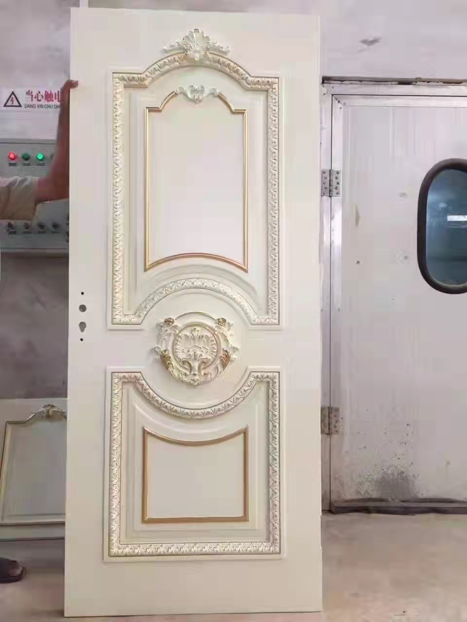 广州贴金箔 佛山贴金泊 装修贴金箔纸 专业金箔施工 好用不发黑！