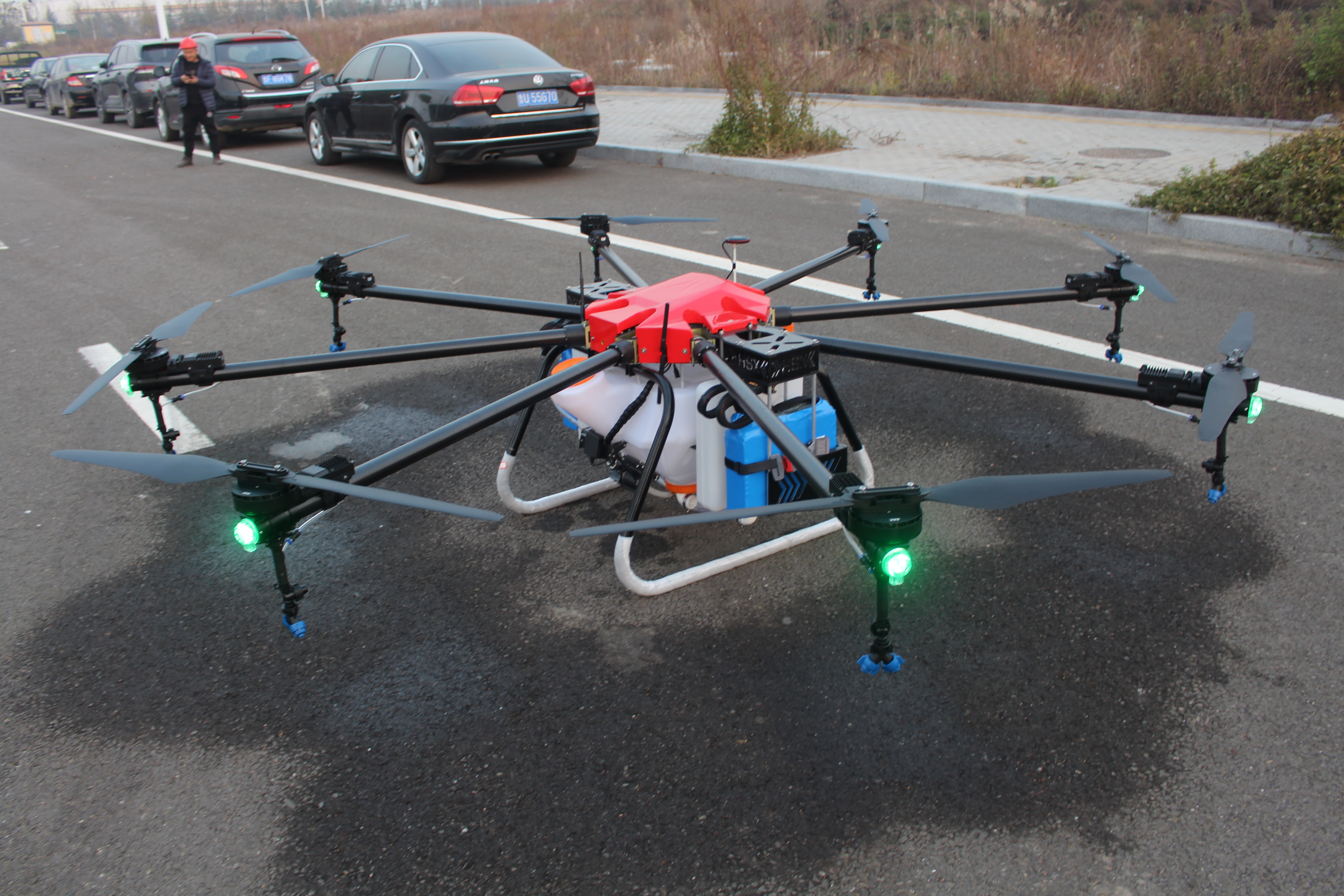 农业喷水稻柑橘植保机载重32公斤定制