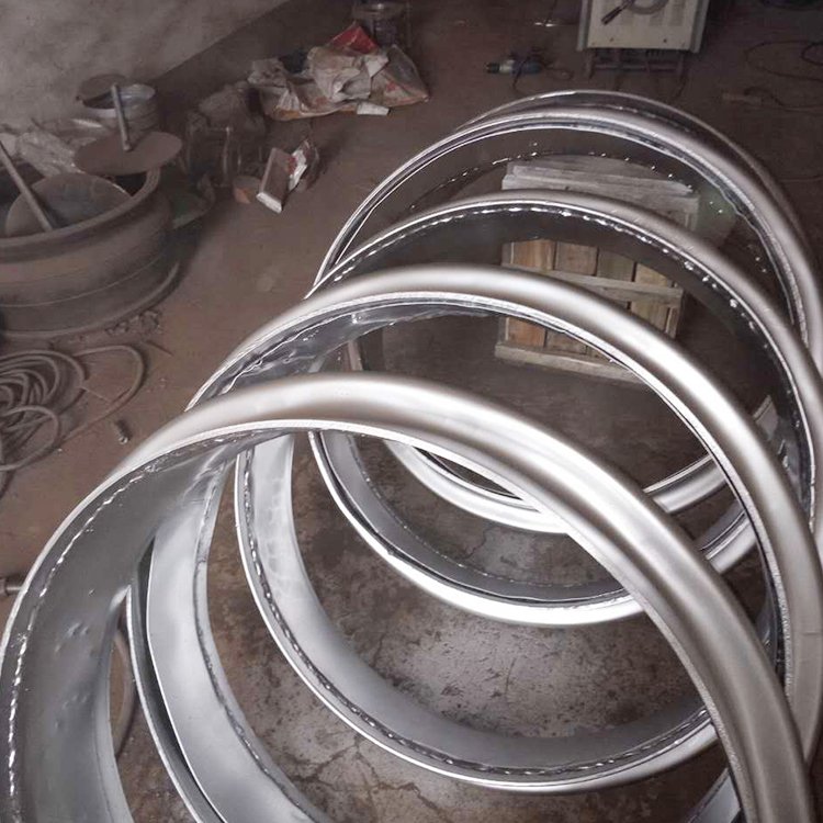 按需供应 焊接波纹补偿器 伸缩法兰式不锈钢补偿器
