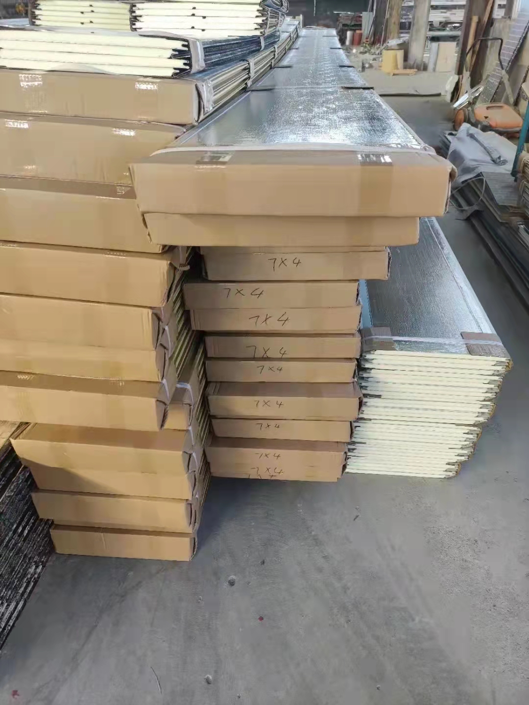砖纹聚氨酯保温金属雕花板 外墙保温装饰一体板岗亭别墅装饰材料