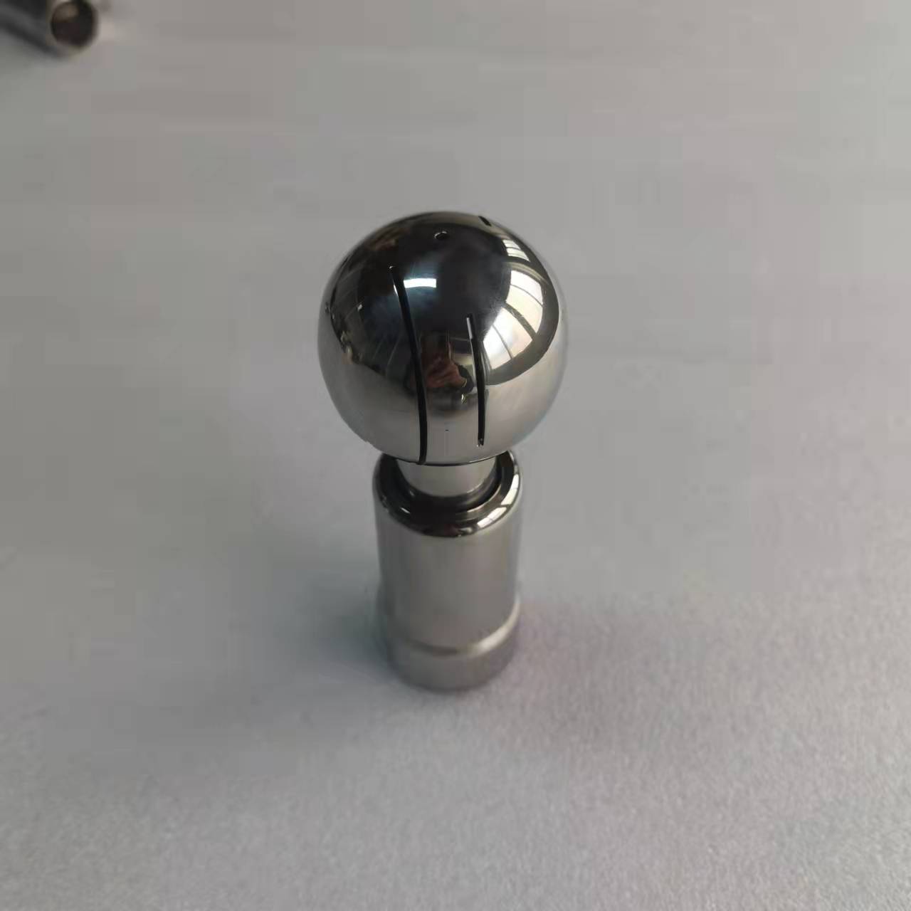 304食品级卫生级内丝旋转清洗球316L不锈钢内螺纹喷淋球360度旋转