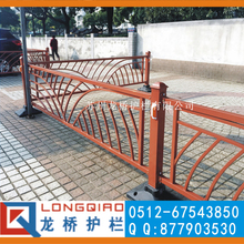 上海花式道路隔离护栏 上海景区镀锌钢喷塑护栏 龙桥公司