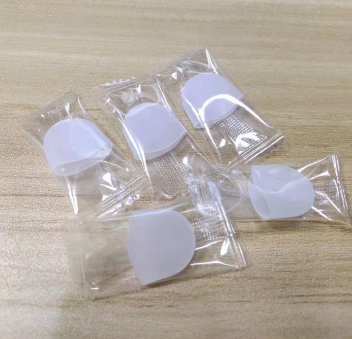 硅胶配件烟嘴、挂环等