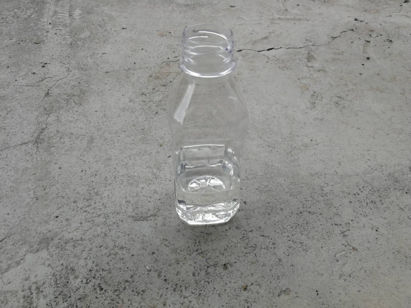 不用硫酸黑柴油脱色除味技术