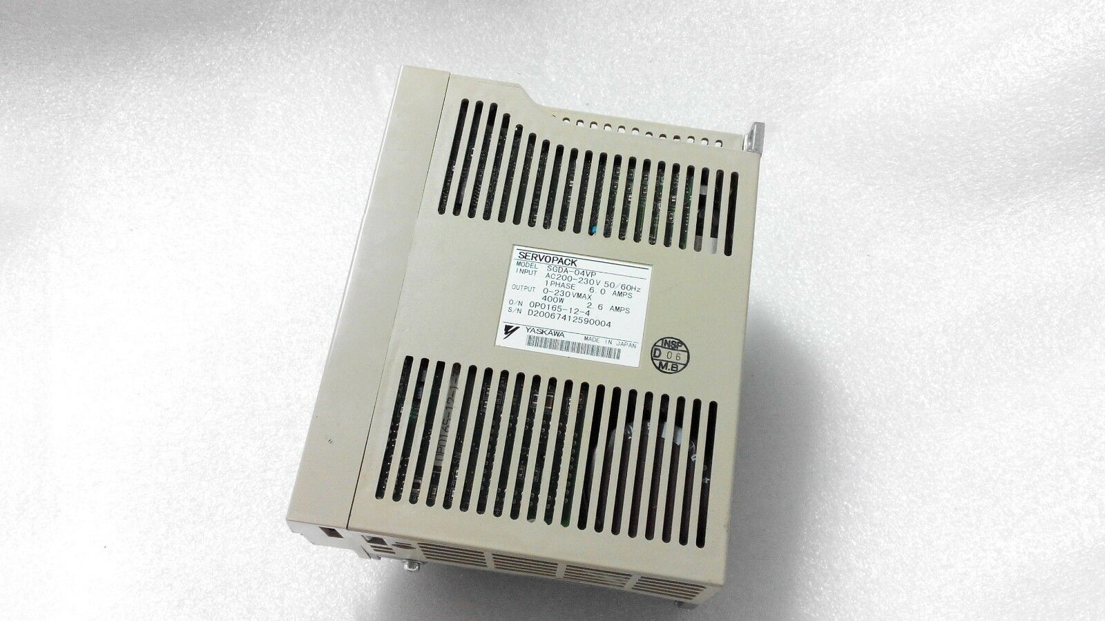 安川SGDA-04vp伺服驱动器