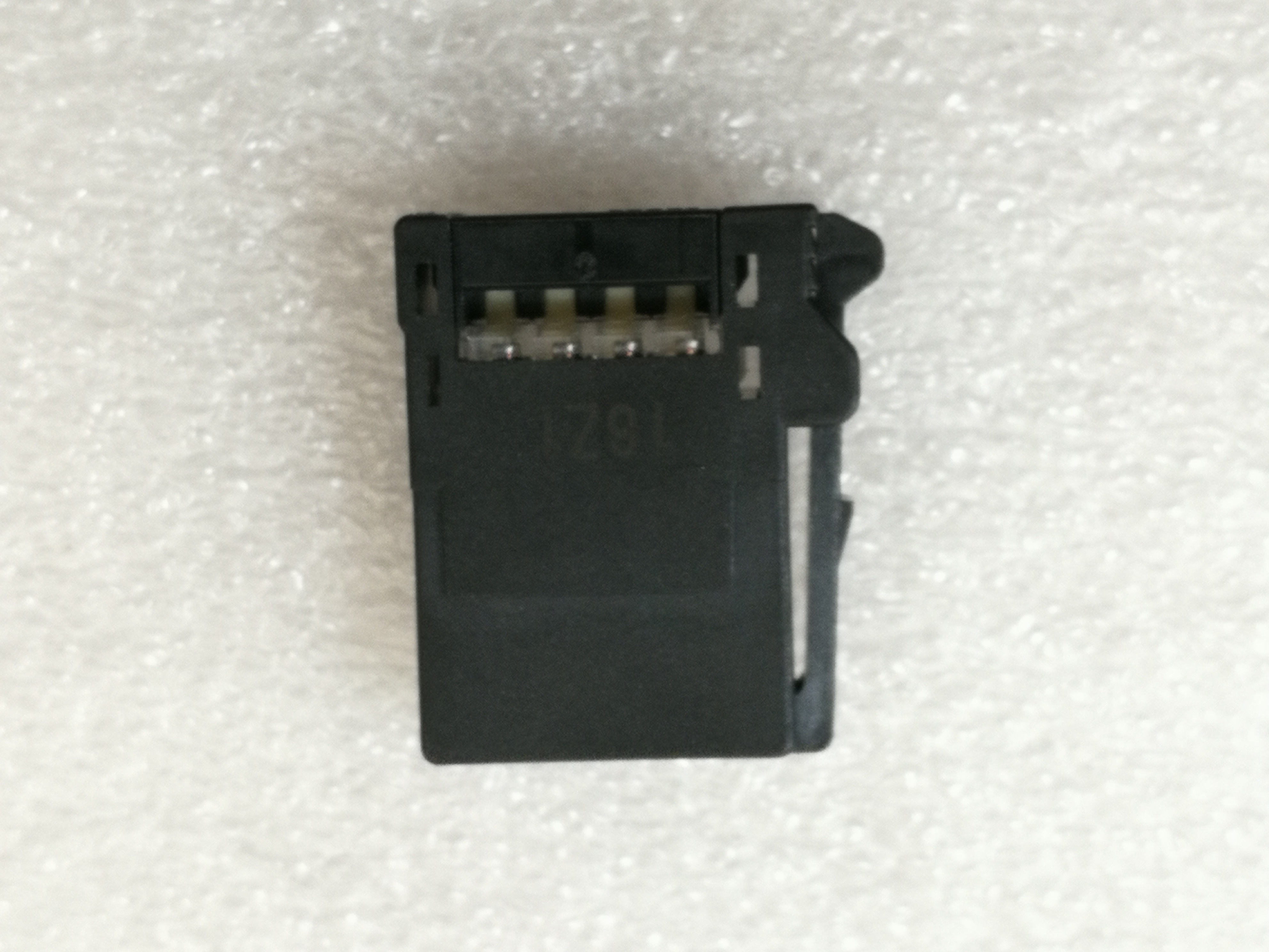 欧姆龙XN2A-1470连接器