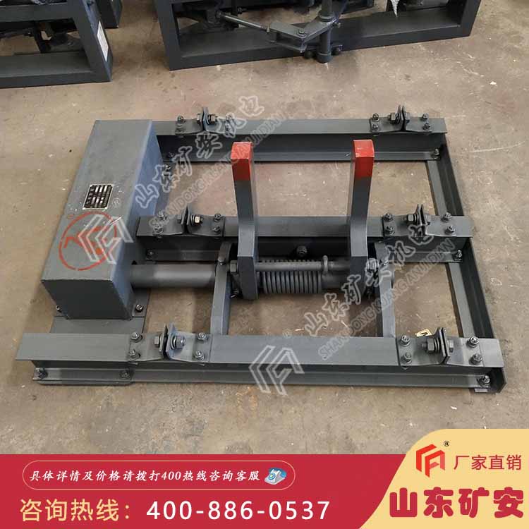 QWZC气动卧闸 轨道用气动阻车器