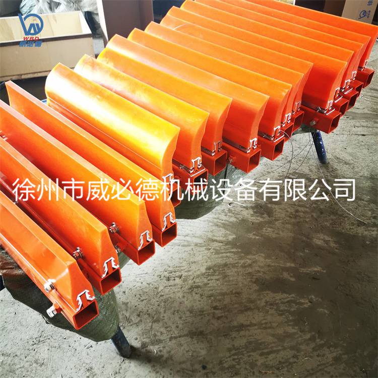 马丁轻型带铝合金卡槽聚氨酯刮板清扫器