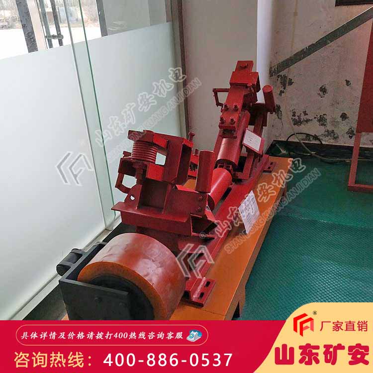 断带抓捕器防止运输机皮带跑偏断裂
