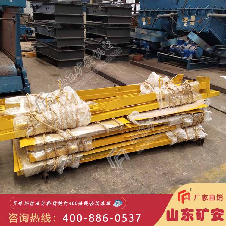 一推一拉无压风门的门是钢质构造 结构简单