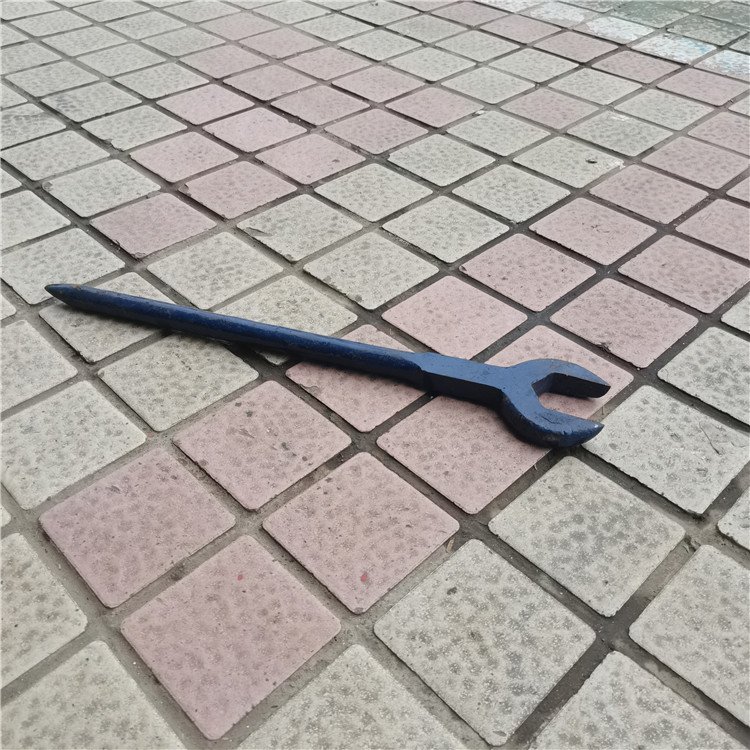 呆口扳手 设计精巧 使用方便