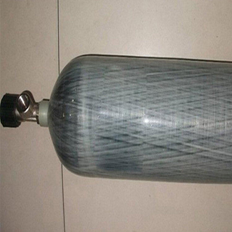 碳纤维氧气瓶寿命长使用方便