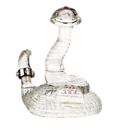 工艺品定制酒瓶—利汇丰定制蛇年手工艺术品酒瓶定制