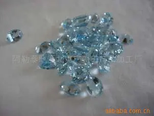 宝石级绿柱石（海蓝宝） 1（目） 电气石 阿勒泰地区北屯广先矿产品加工厂供应