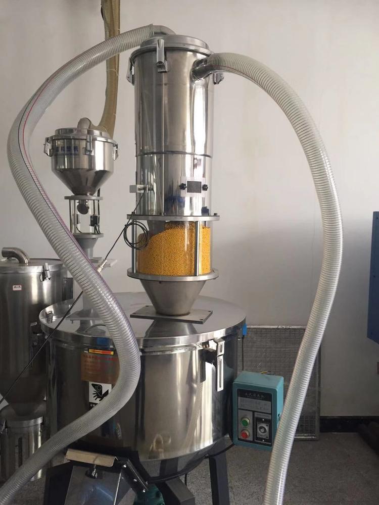 山西运研新材料获得真空上料机专利刮除设备内结块粘壁物料