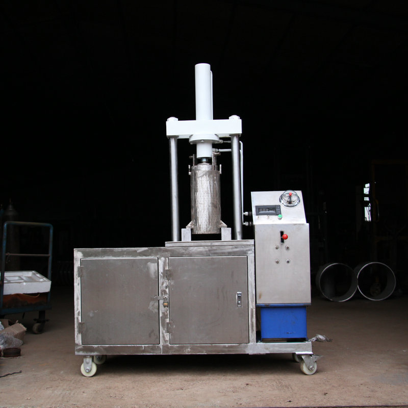 【供应良邦牌轻便型全自动脂渣机 压缩肉成型机内类品加工设备】