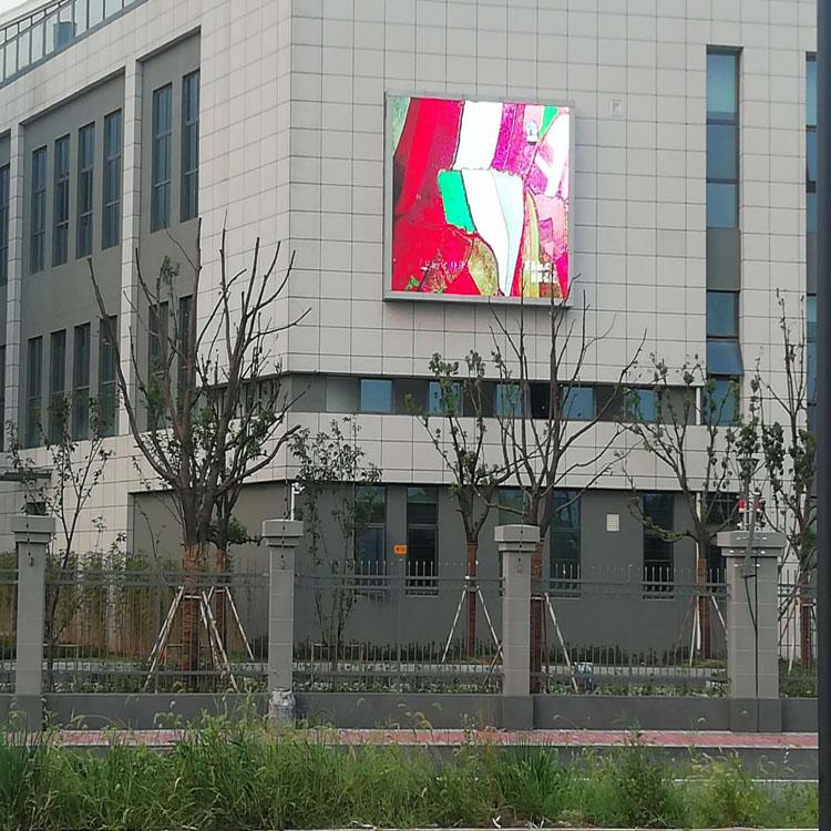 智能补光新时代：停车场LED补光灯引领变革